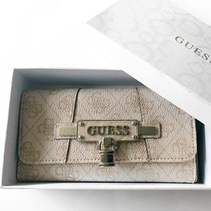 Guess reveal slim clutch wallet, brand new w box